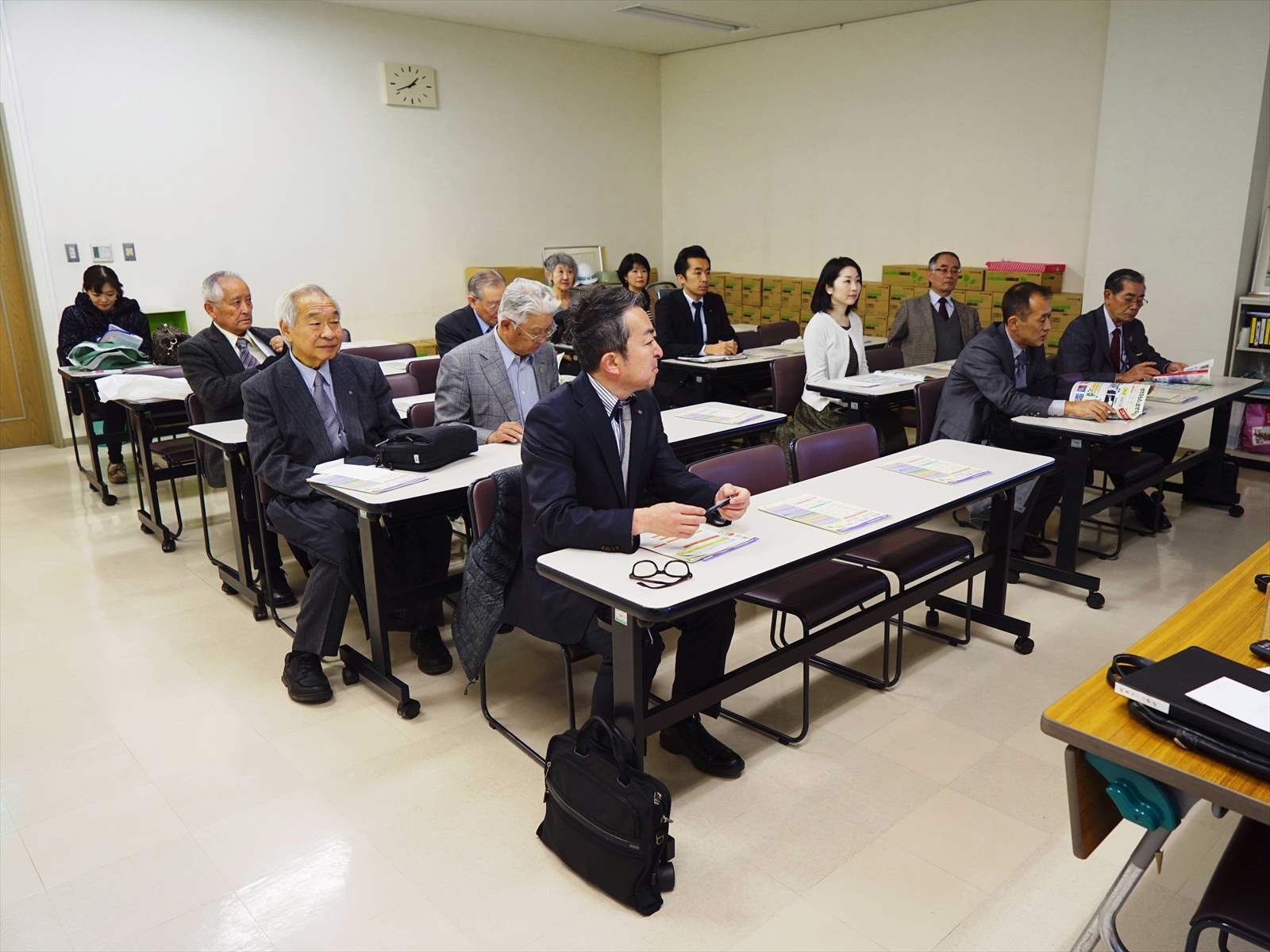 教室で勉強してから